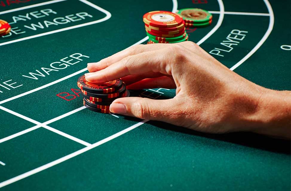 3 techniques for finding double cards Baccarat allows you to make money from winning 11 times bets.